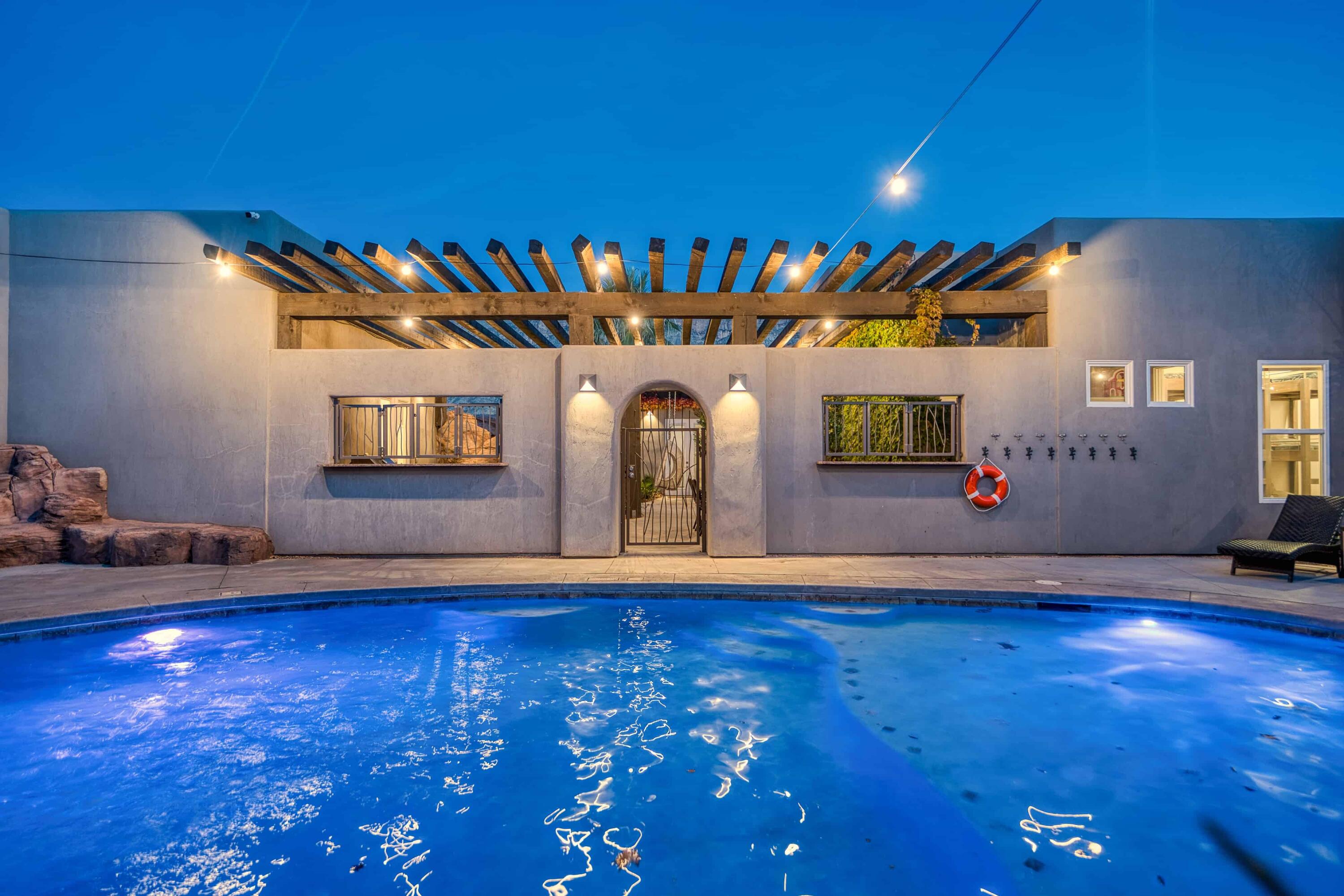 ADOBE HILLS - Residential