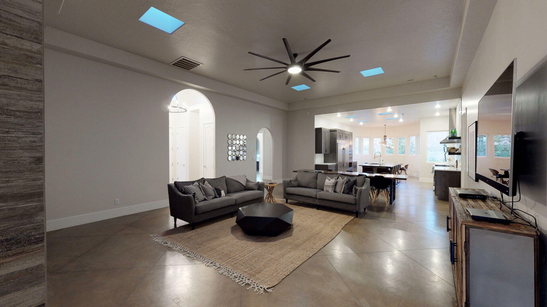 ADOBE HILLS - Residential