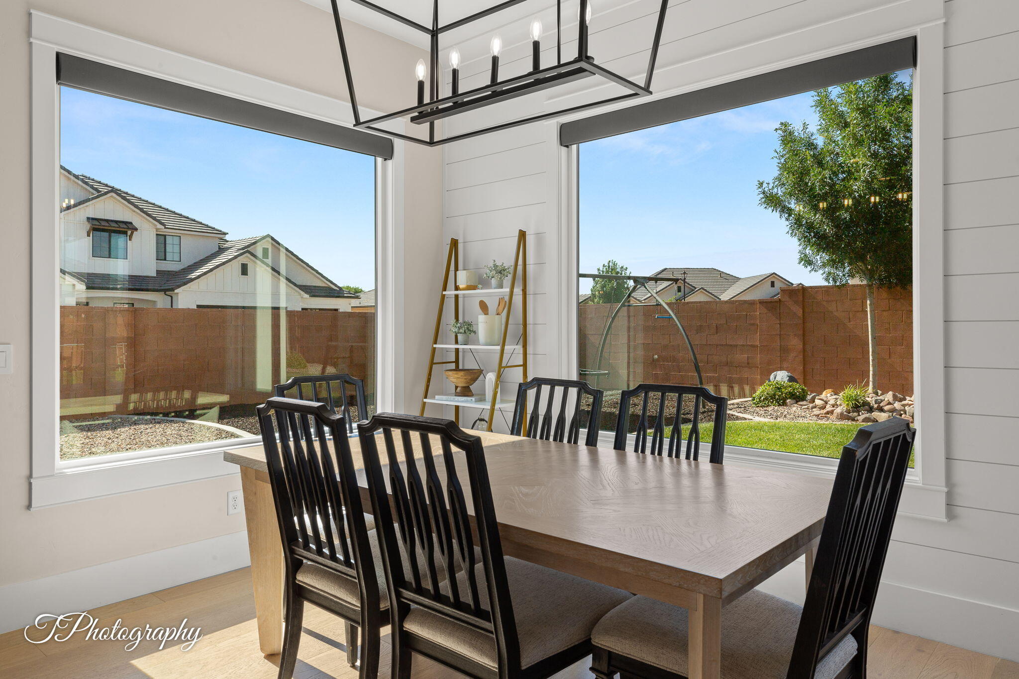 CRIMSON FIELDS - Residential