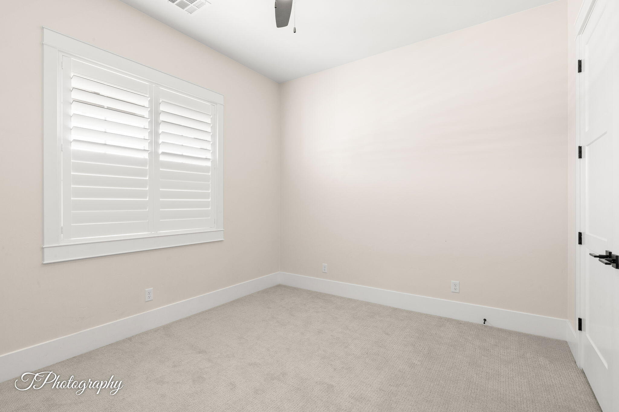 CRIMSON FIELDS - Residential