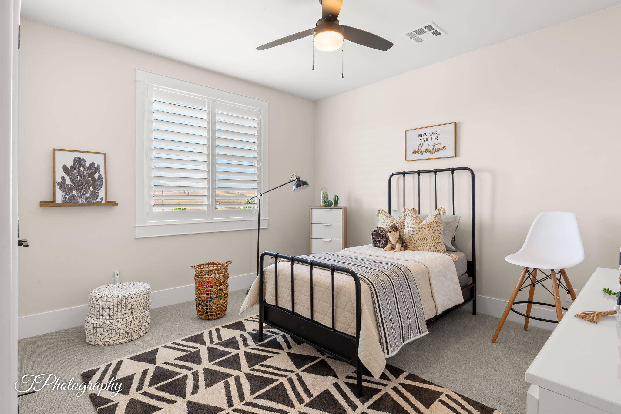 CRIMSON FIELDS - Residential