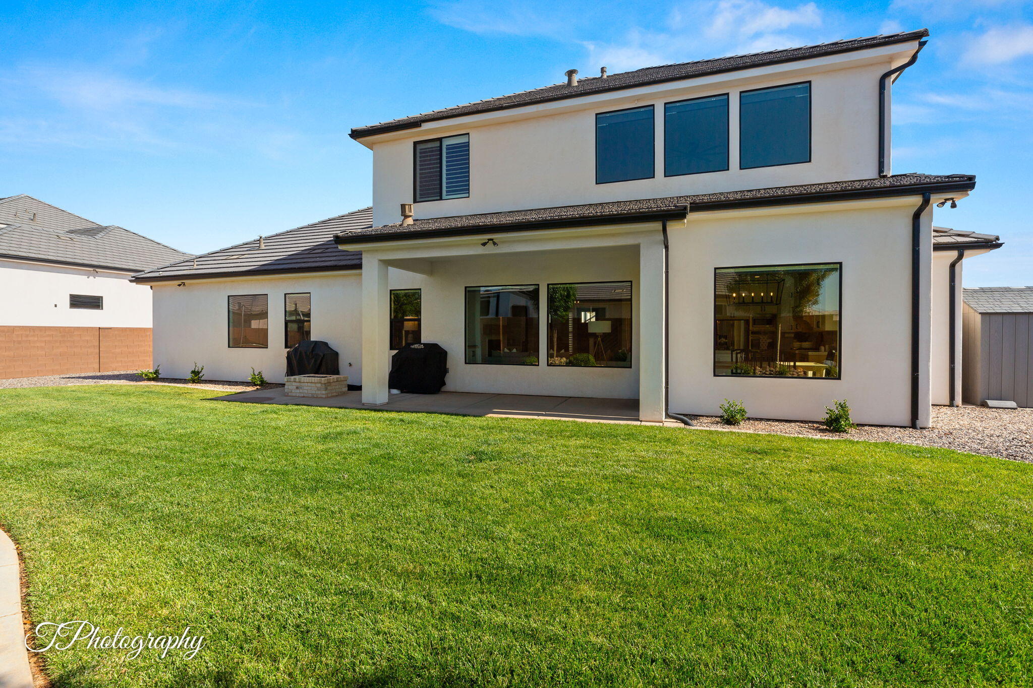 CRIMSON FIELDS - Residential