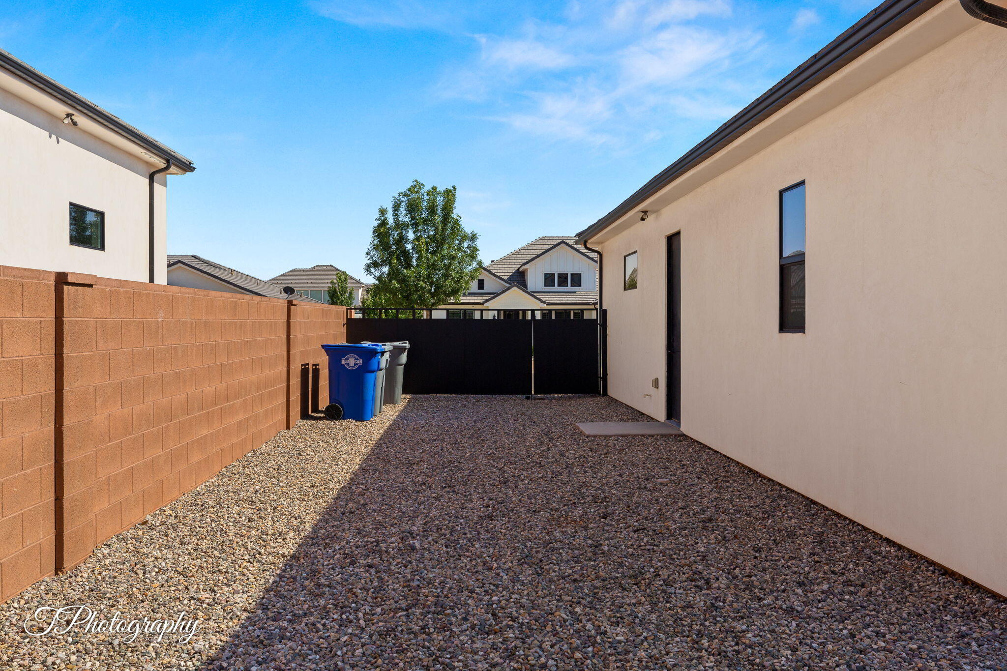 CRIMSON FIELDS - Residential