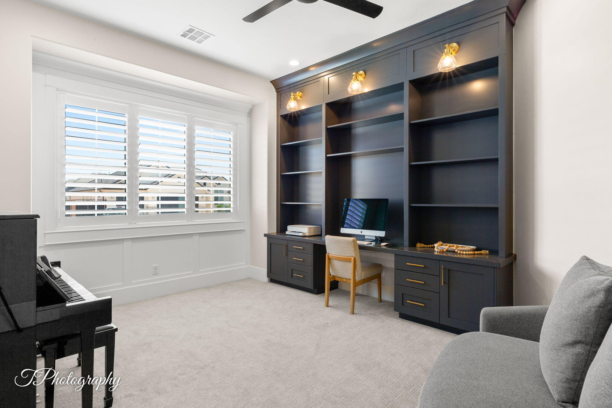 CRIMSON FIELDS - Residential