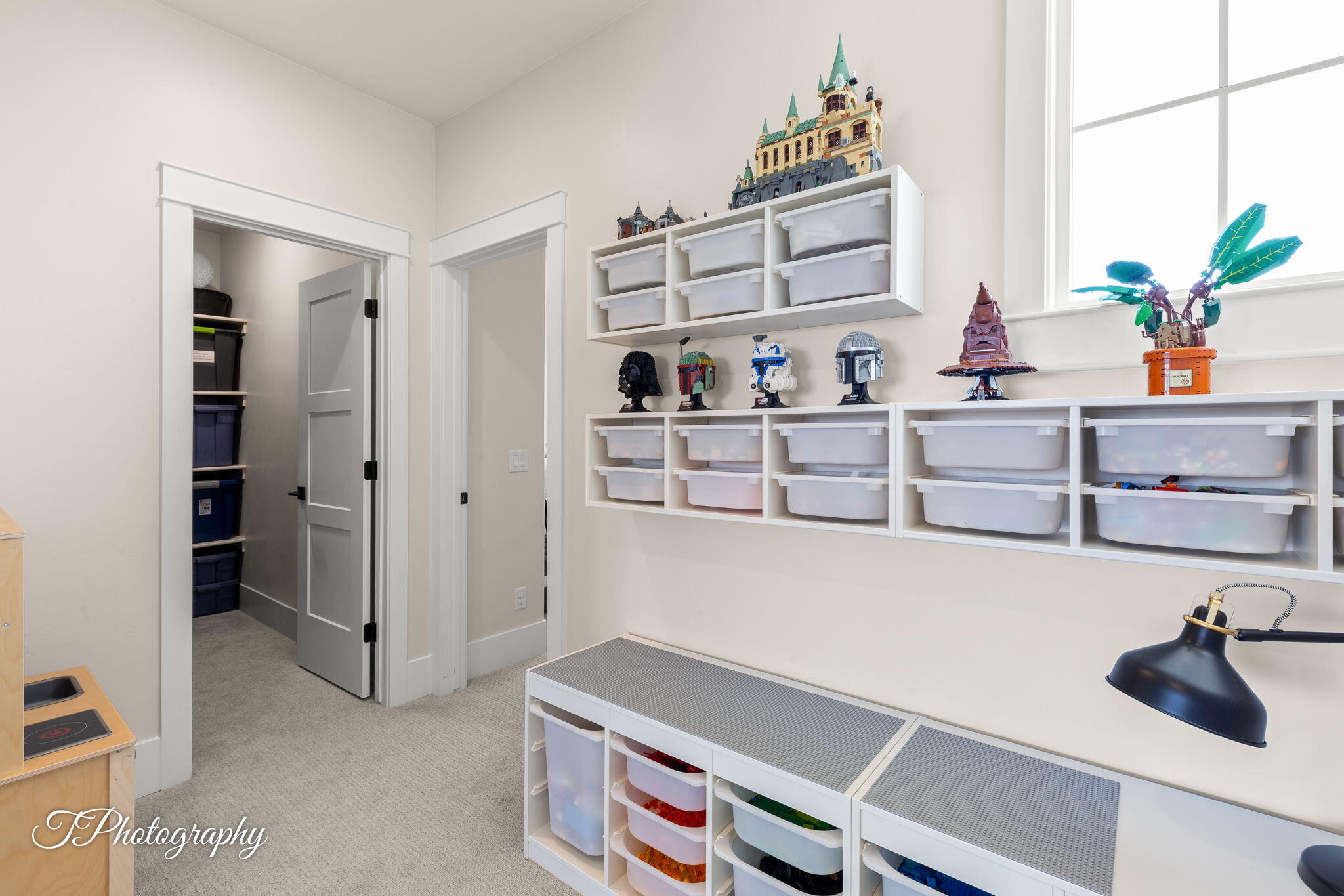 CRIMSON FIELDS - Residential