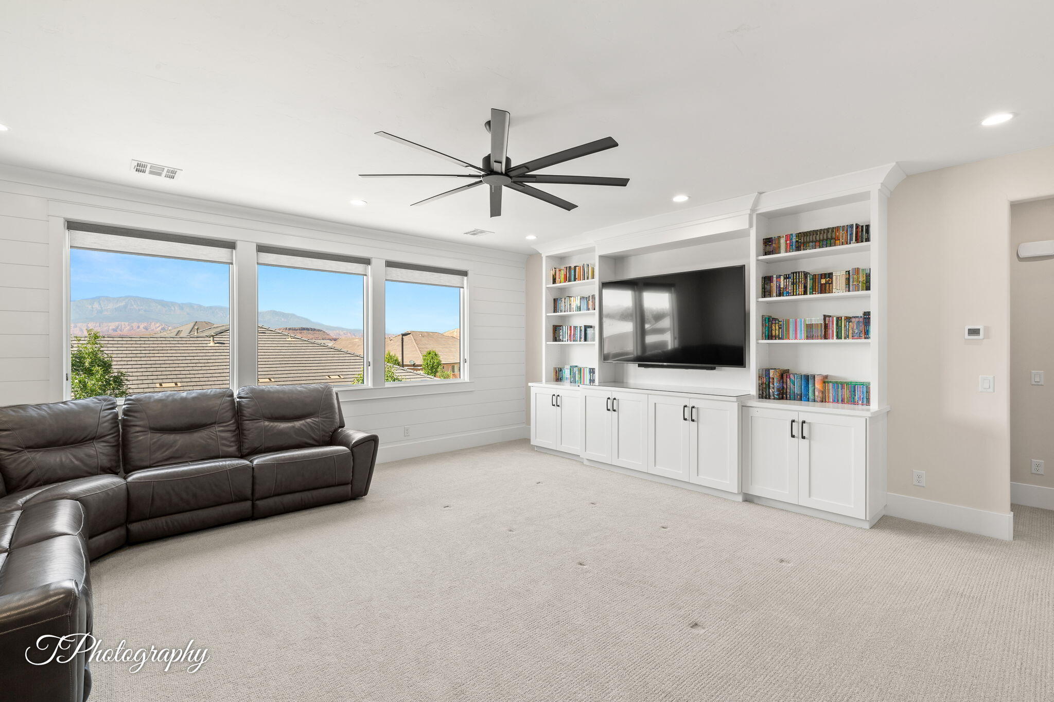 CRIMSON FIELDS - Residential