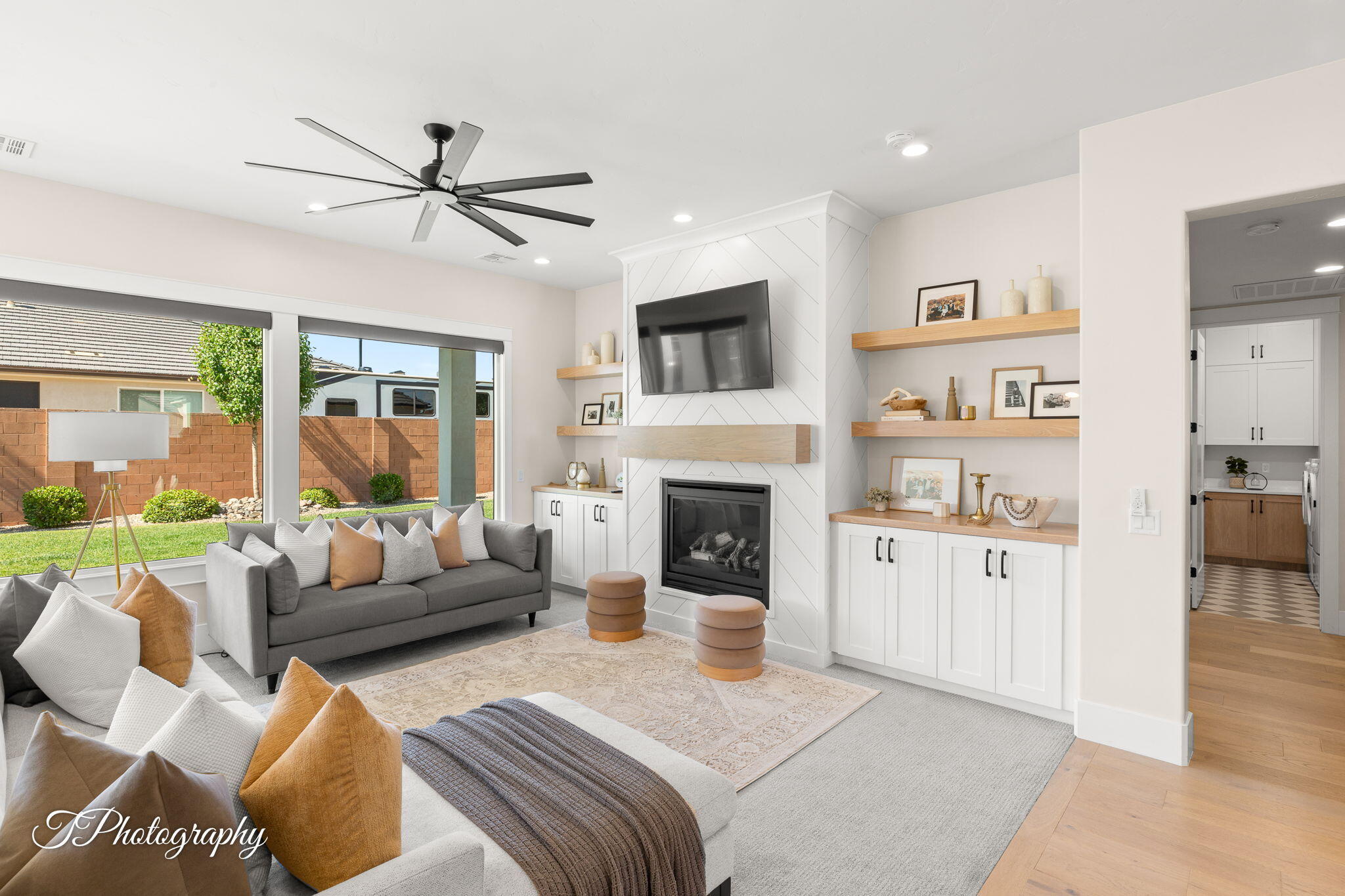 CRIMSON FIELDS - Residential