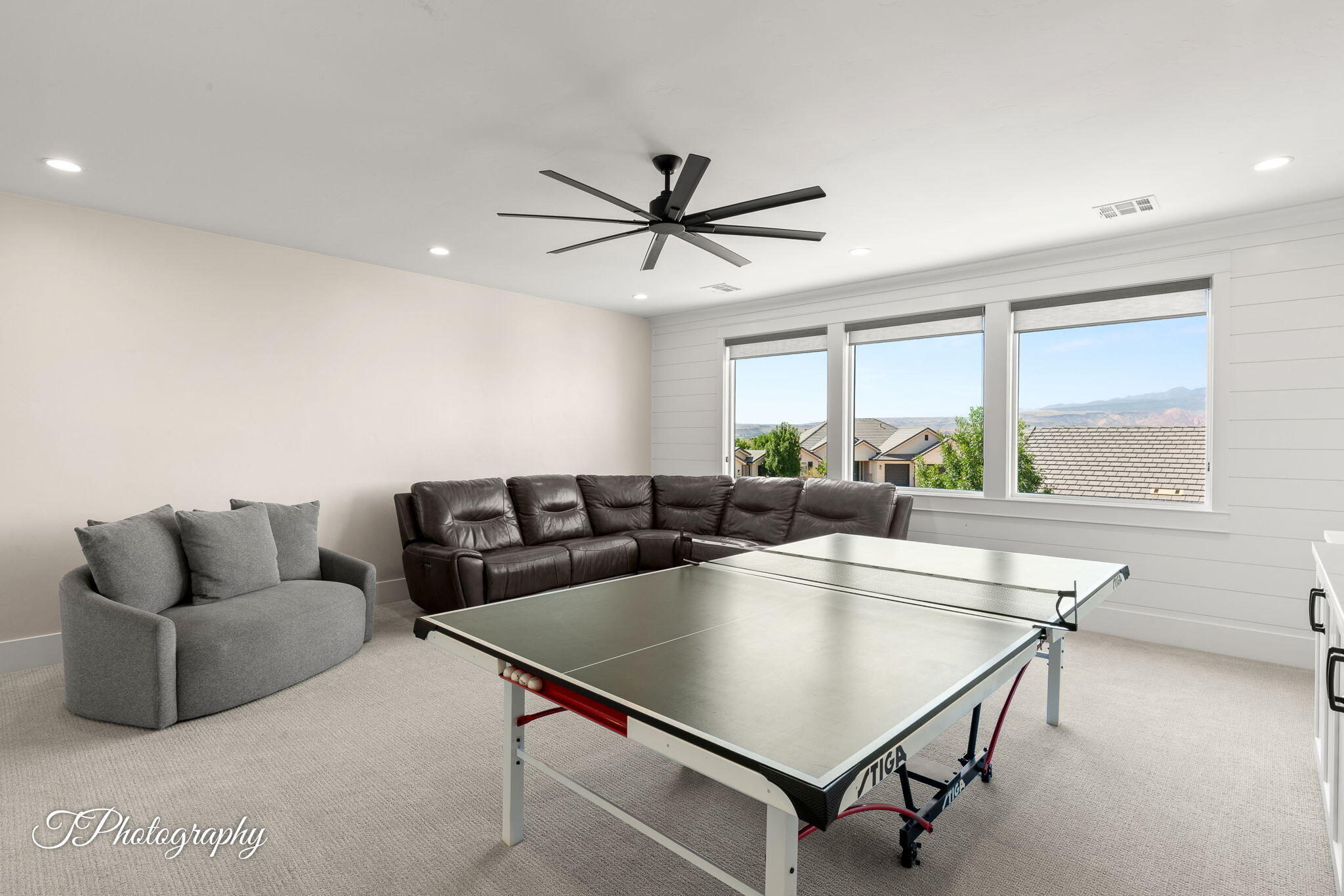 CRIMSON FIELDS - Residential