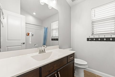 Tiny photo for 559 S Ascend DR, Washington, UT 84780 (MLS # 26-268551)