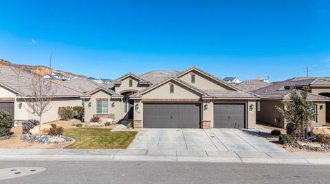 Tiny photo for 559 S Ascend DR, Washington, UT 84780 (MLS # 26-268551)