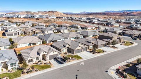 Tiny photo for 559 S Ascend DR, Washington, UT 84780 (MLS # 26-268551)