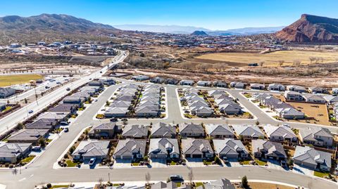 Tiny photo for 559 S Ascend DR, Washington, UT 84780 (MLS # 26-268551)