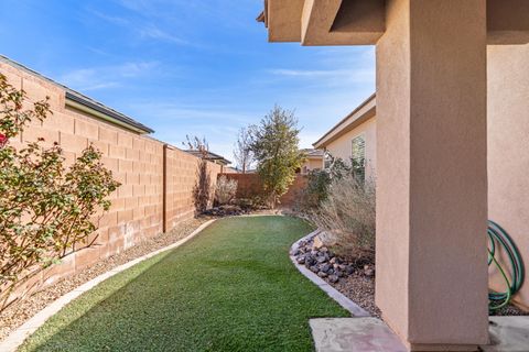 Tiny photo for 559 S Ascend DR, Washington, UT 84780 (MLS # 26-268551)