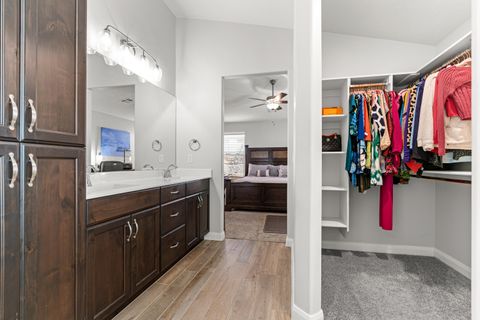 Tiny photo for 559 S Ascend DR, Washington, UT 84780 (MLS # 26-268551)