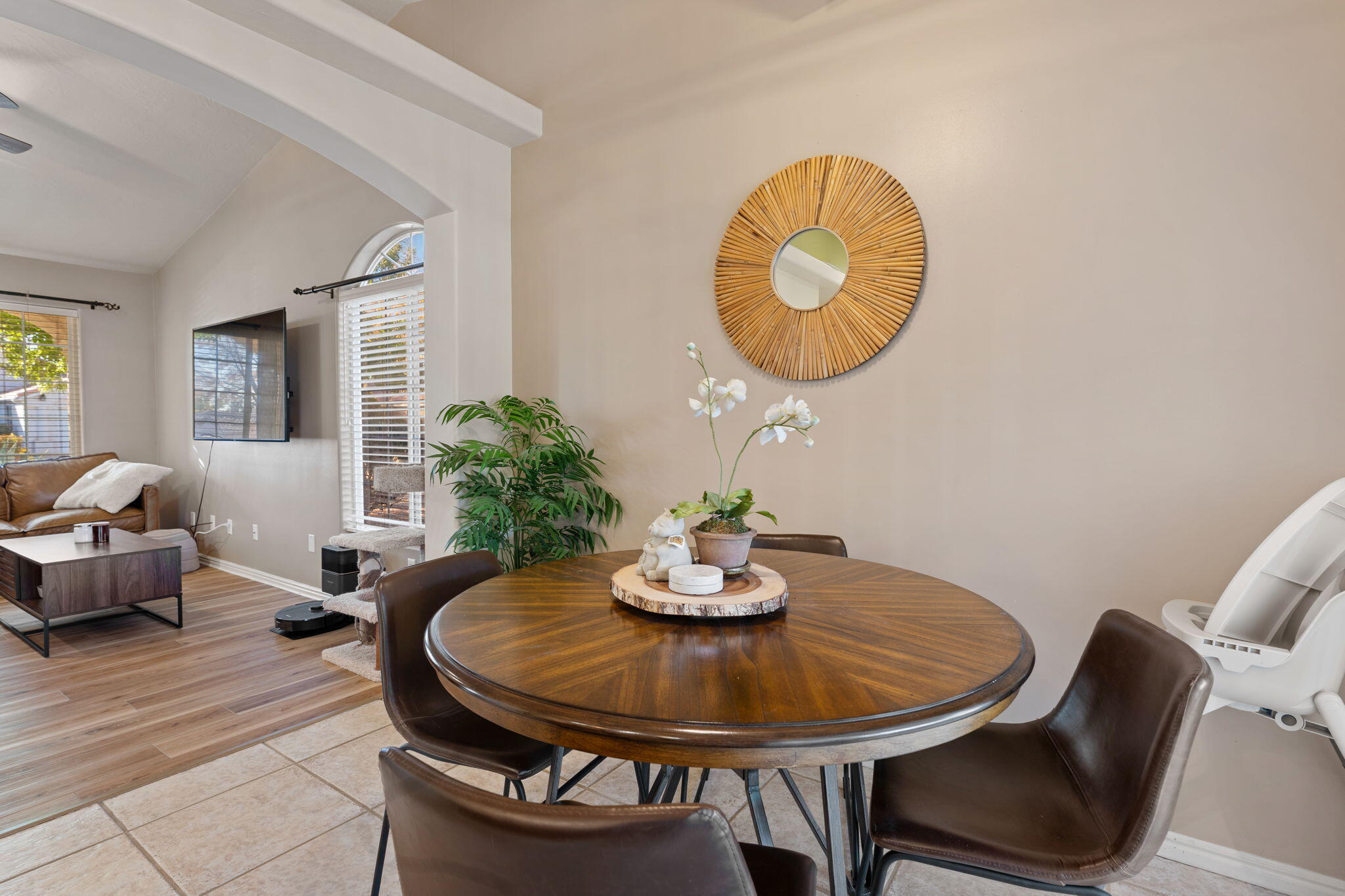 RED MOUNTAIN TOWNHOMES - Residential