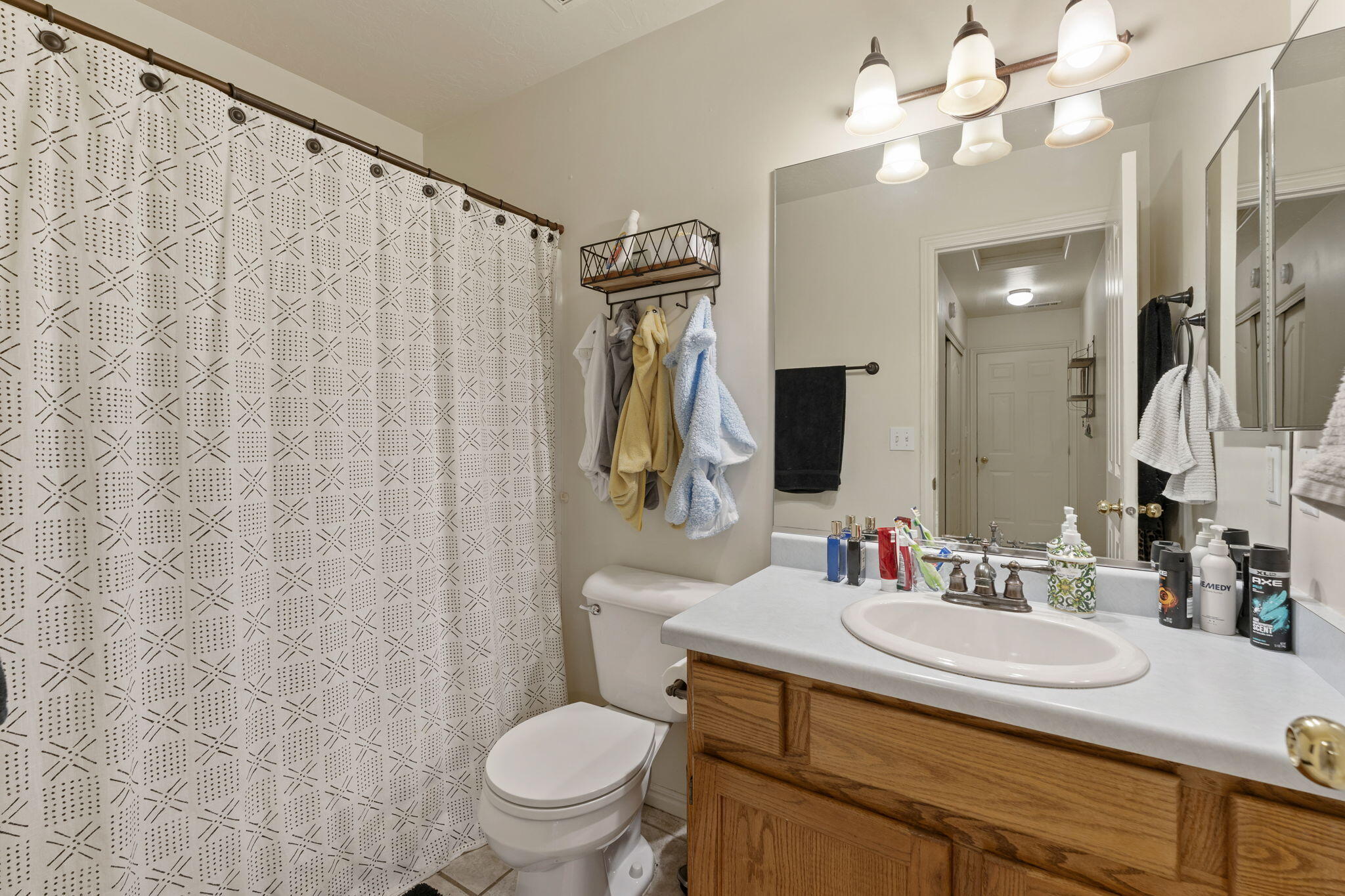 RED MOUNTAIN TOWNHOMES - Residential