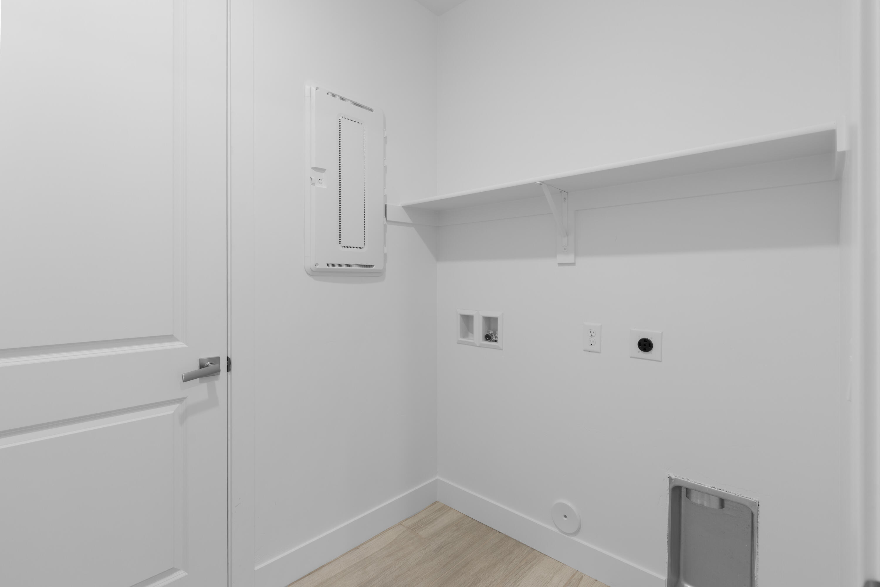 DESERT COVE ESTATES - Residential