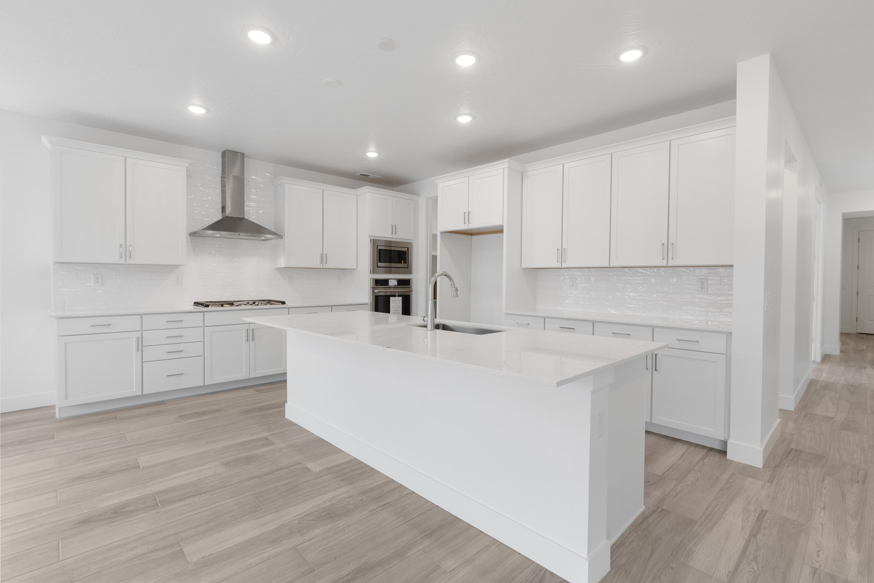 DESERT COVE ESTATES - Residential