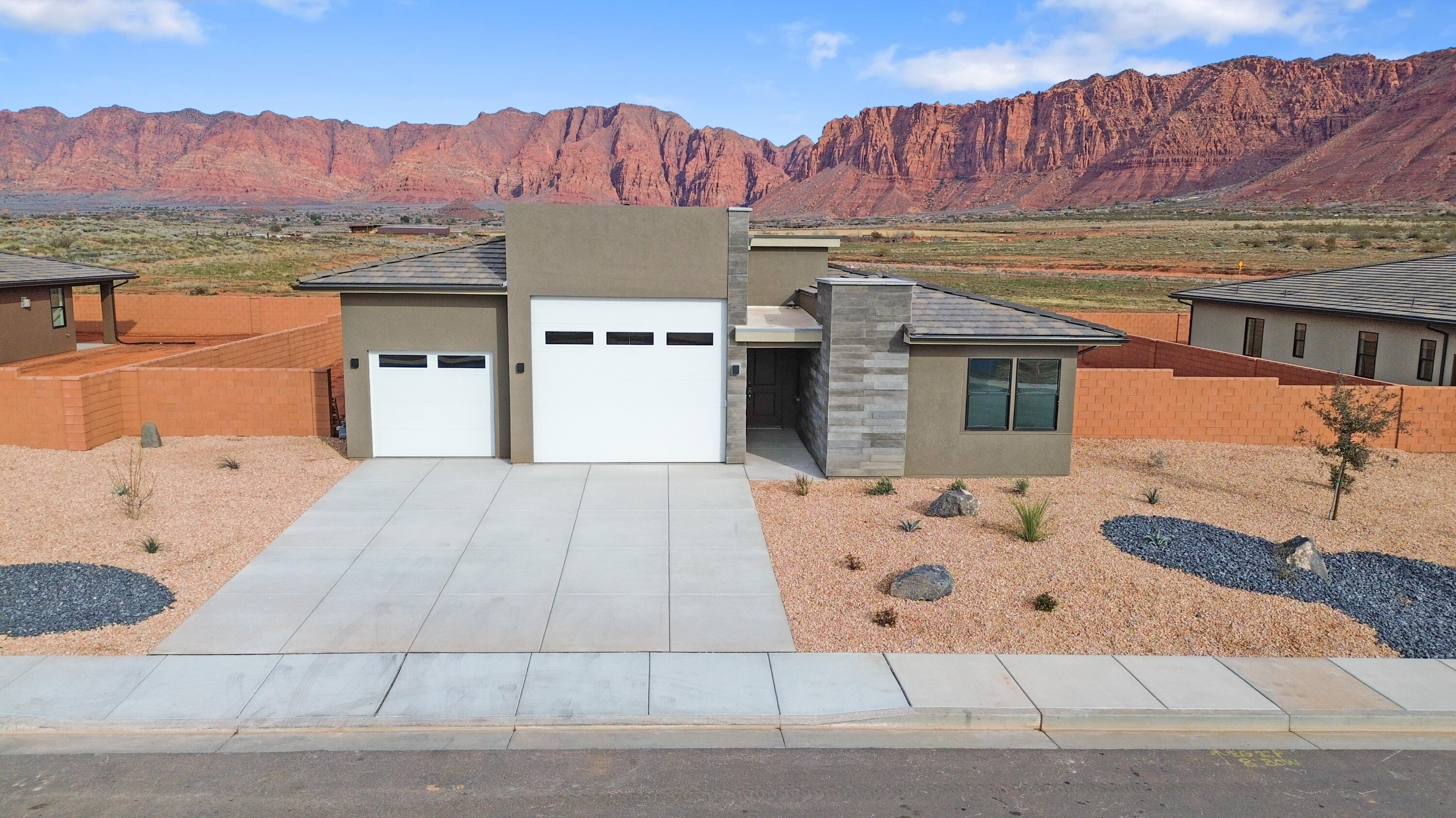 DESERT COVE ESTATES - Residential