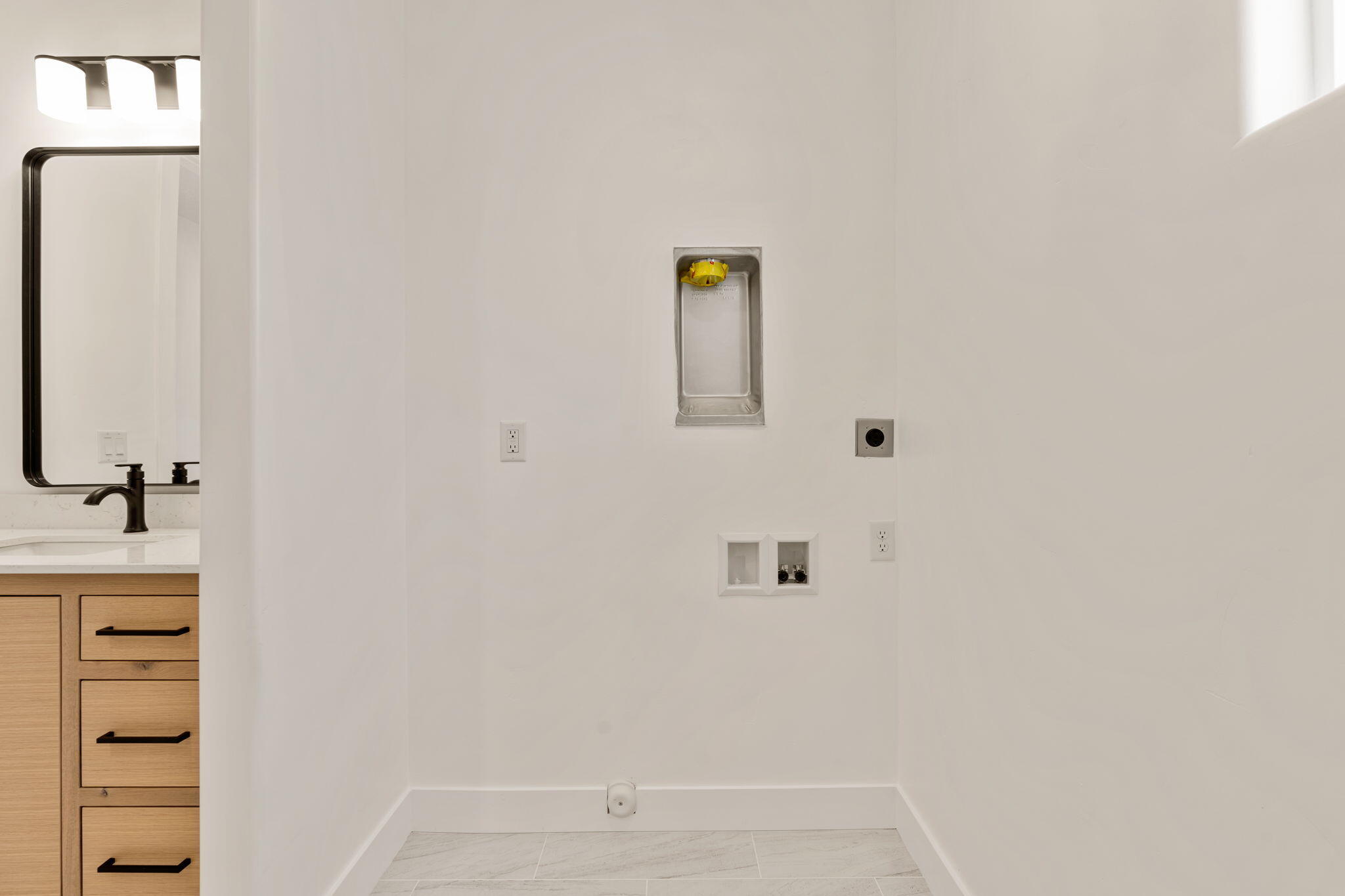 SCENIC POINTE - Residential