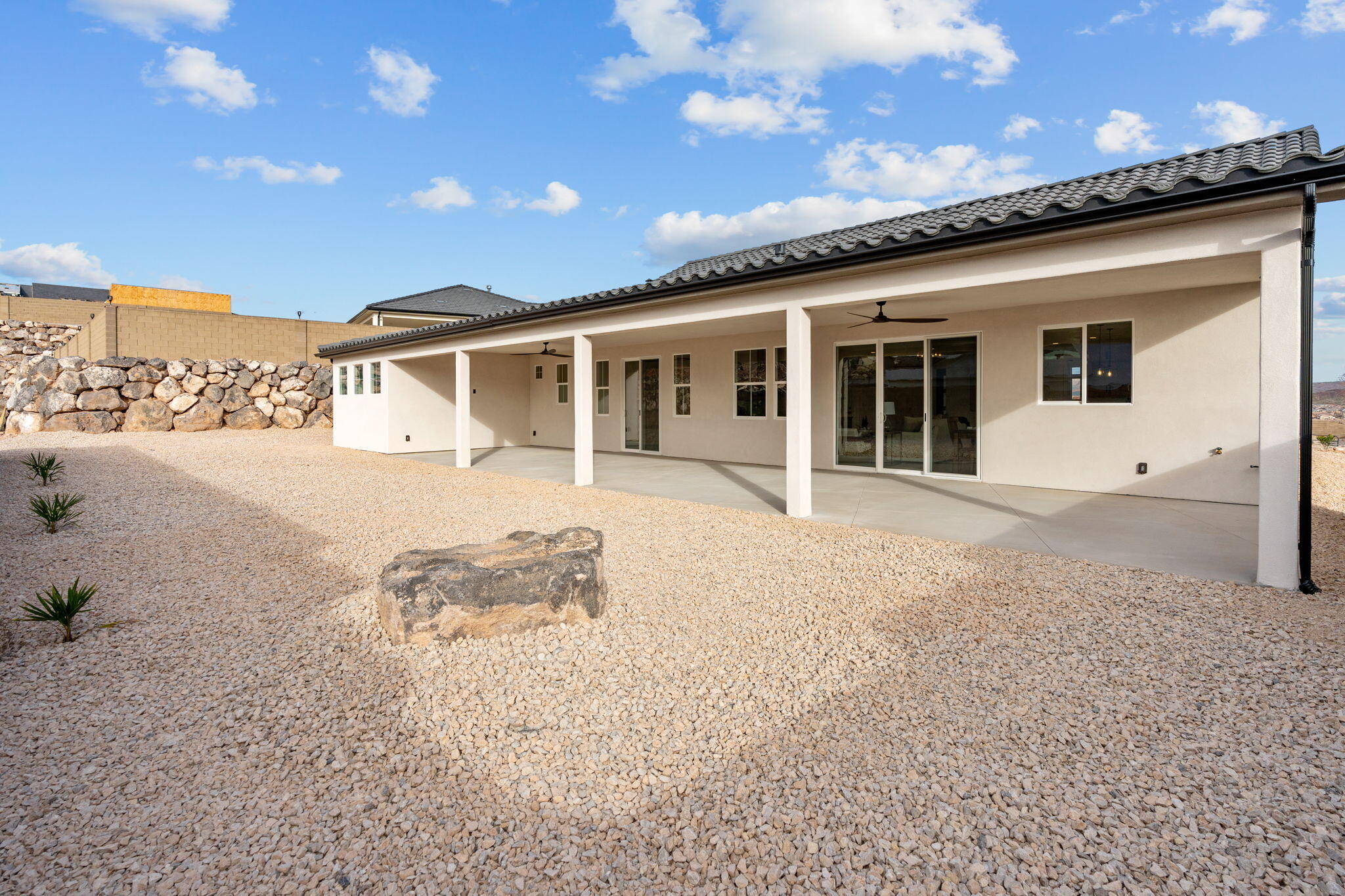 SCENIC POINTE - Residential