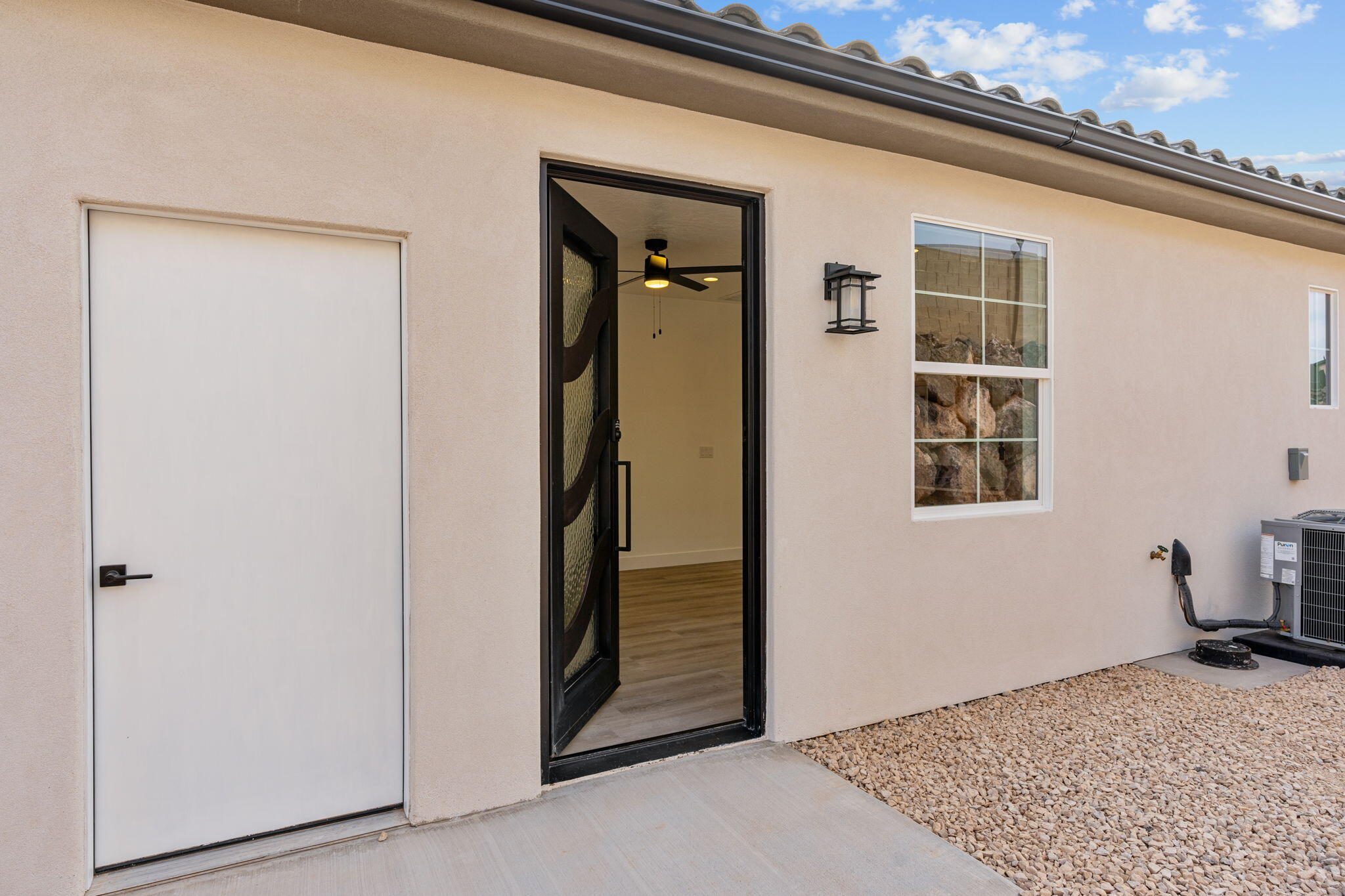 SCENIC POINTE - Residential