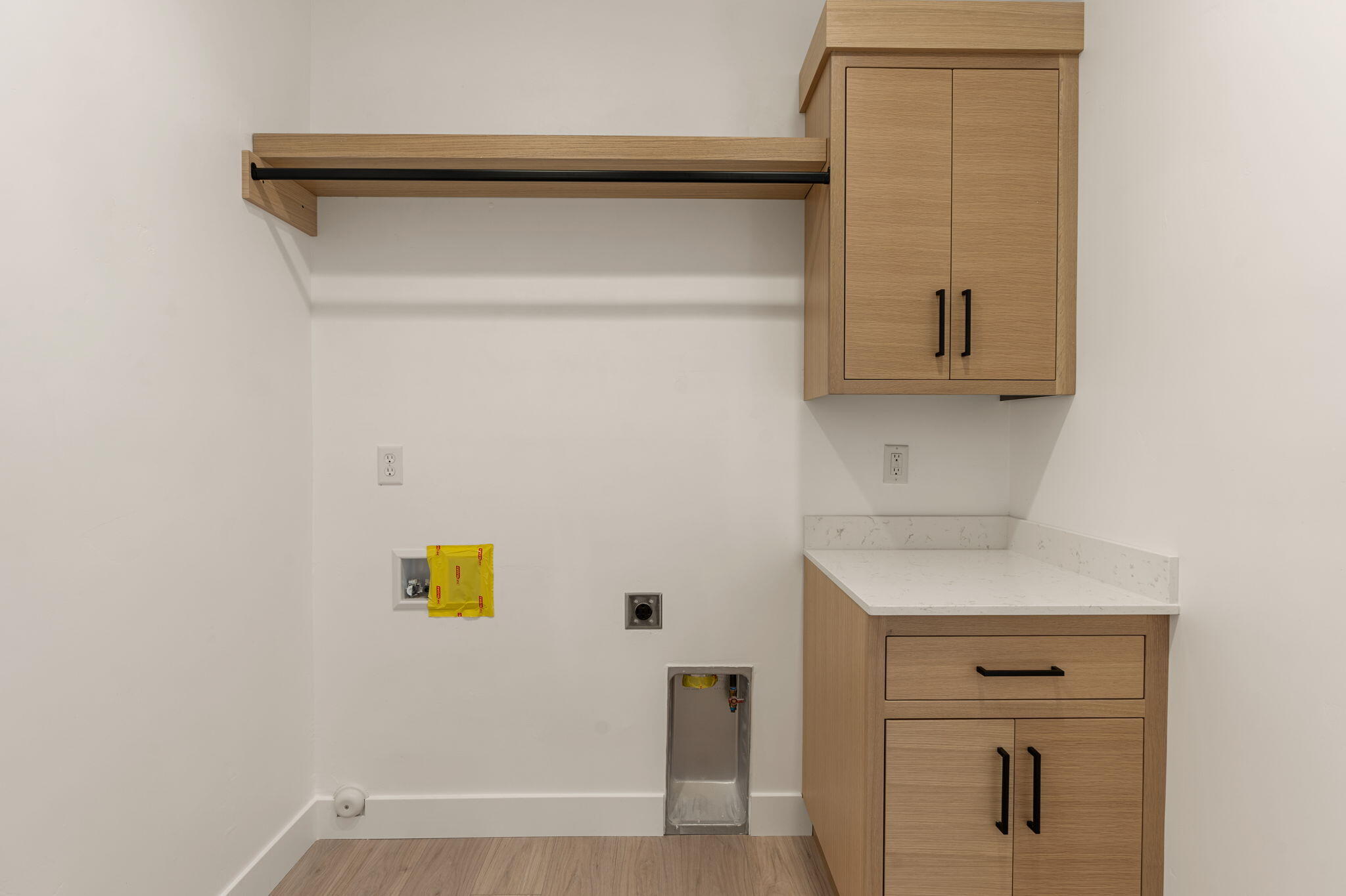 SCENIC POINTE - Residential