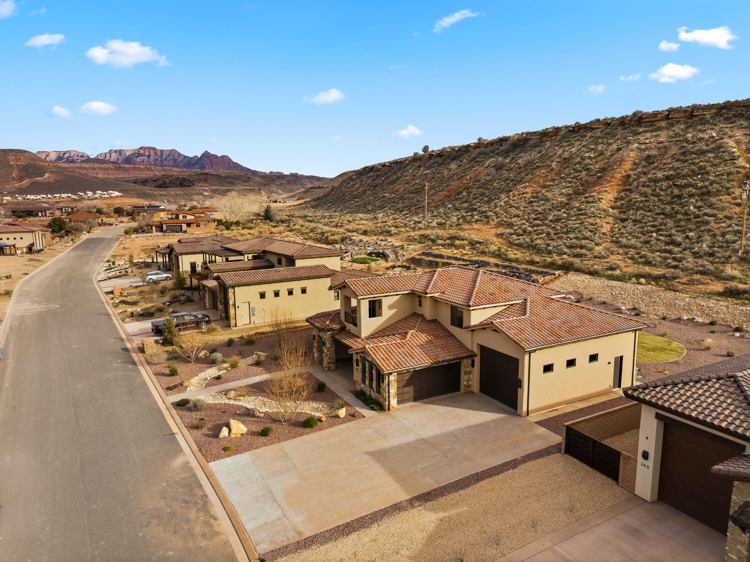 RIO DE SION - Residential