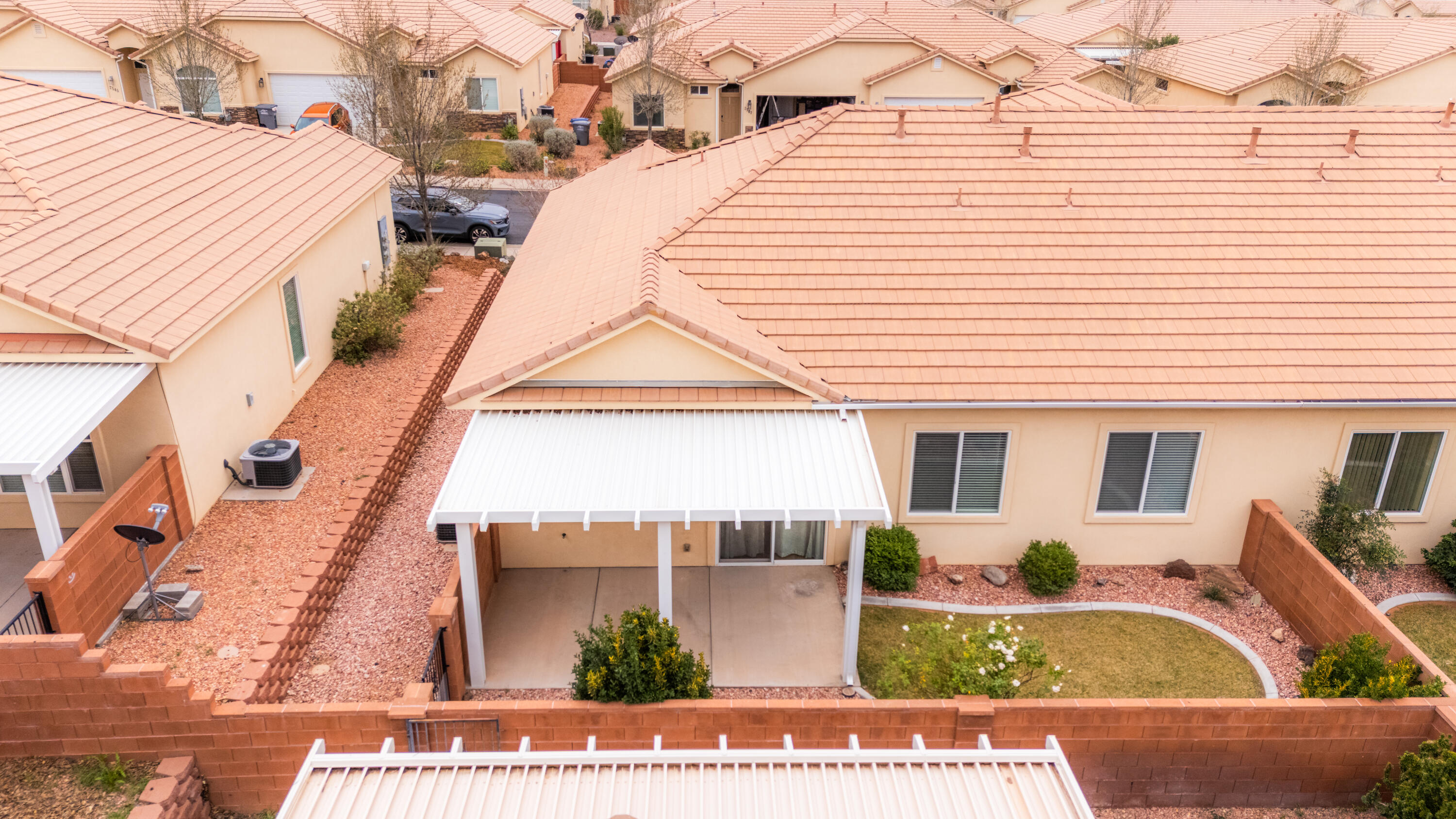 SKY RIDGE TOWNHOMES - Residential