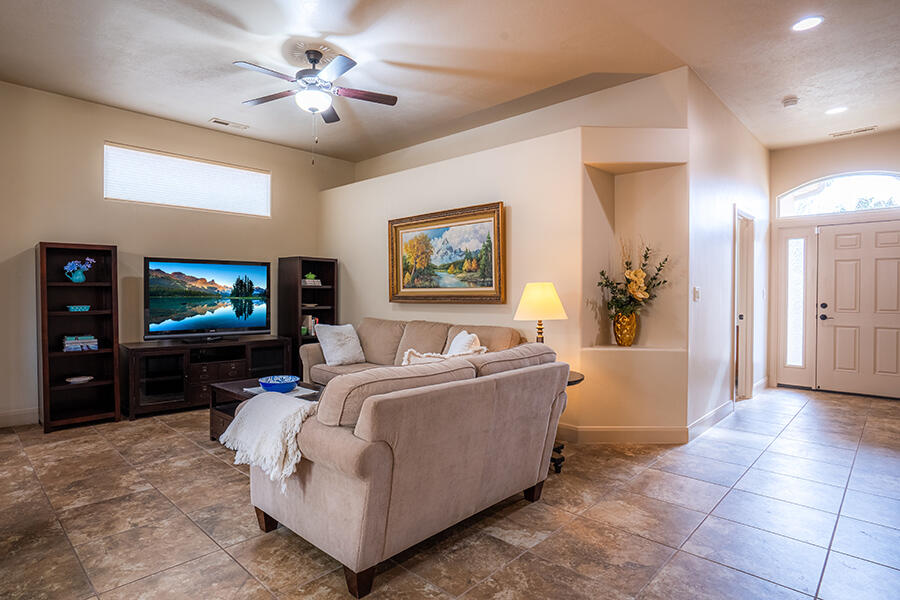 SKY RIDGE TOWNHOMES - Residential