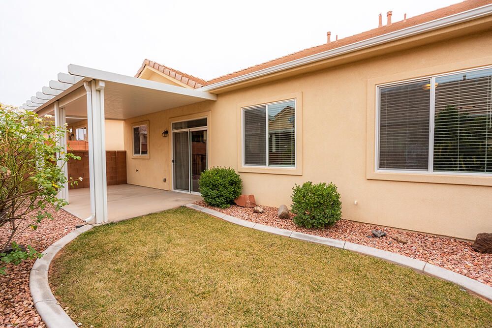 SKY RIDGE TOWNHOMES - Residential