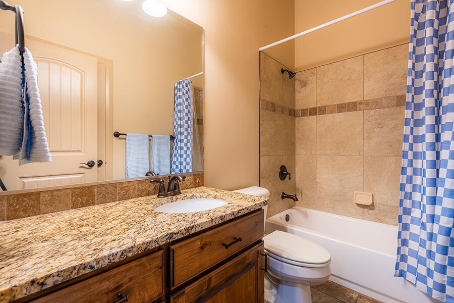 SKY RIDGE TOWNHOMES - Residential