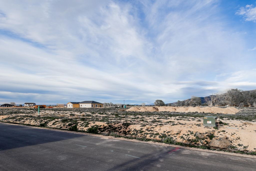 Photo of 2432 N Locust ST, Cedar City, UT 84721 (MLS # 26-271735)