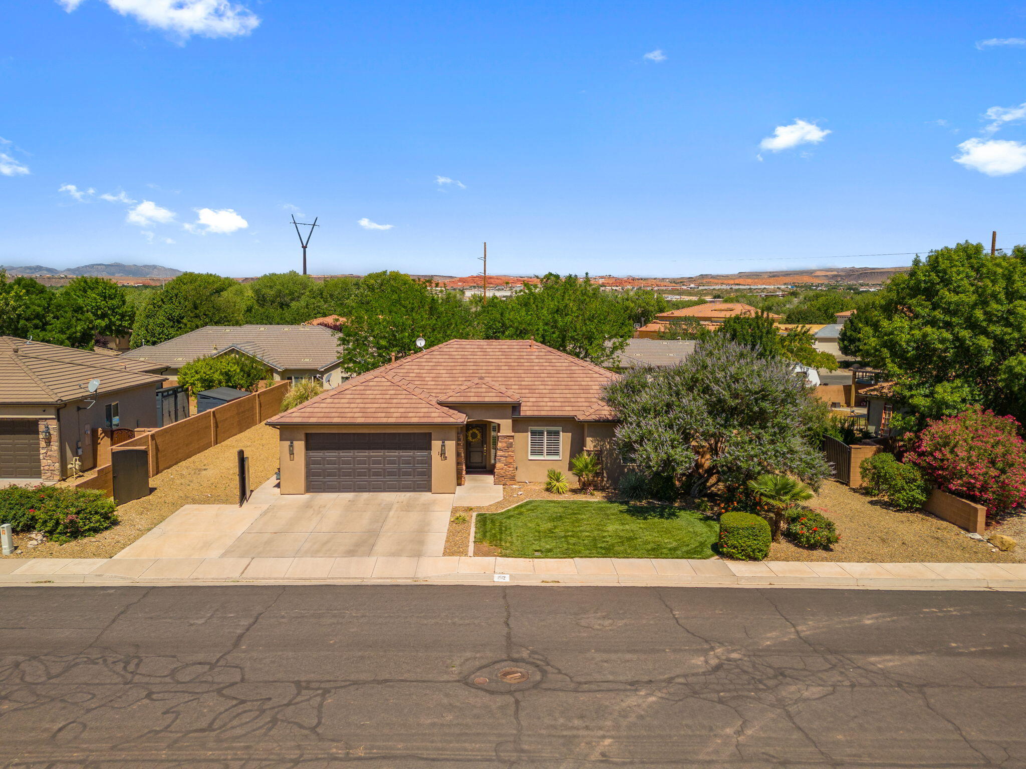 HERITAGE FIELDS - Residential