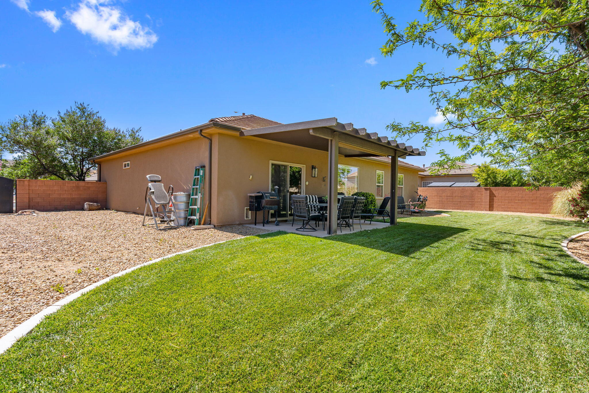 HERITAGE FIELDS - Residential