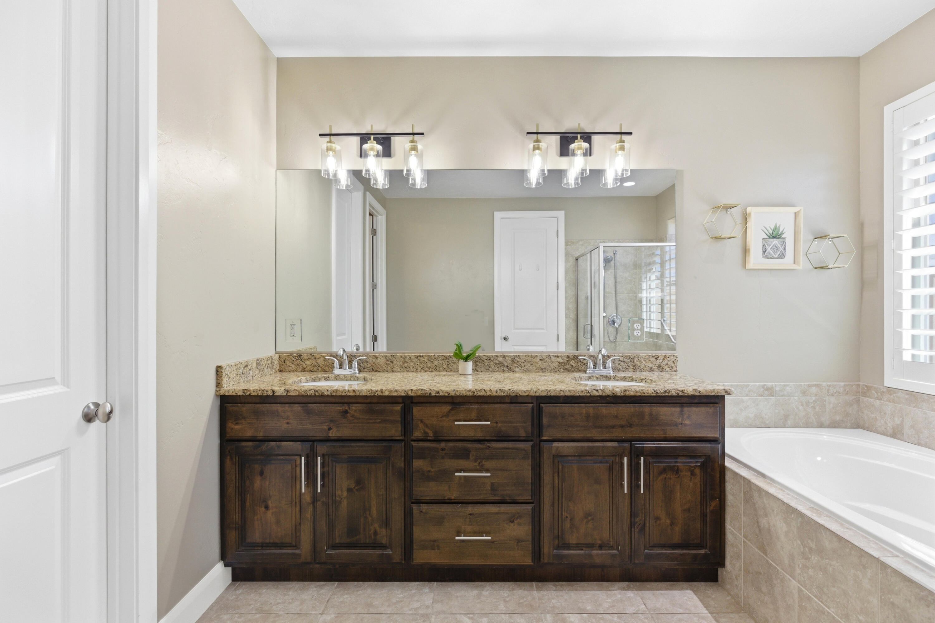 TWIN CREEKS AT STONEBRIDGE - Residential