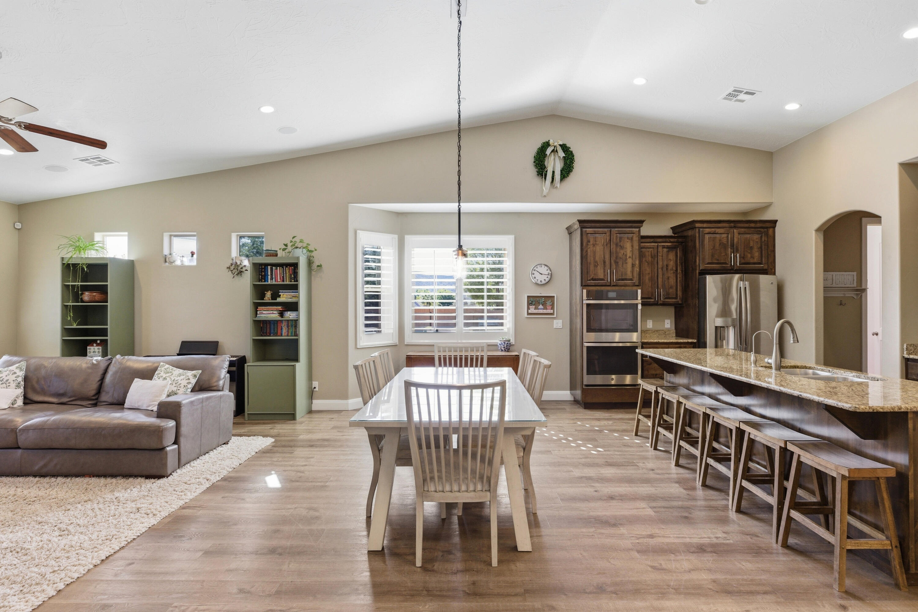 TWIN CREEKS AT STONEBRIDGE - Residential