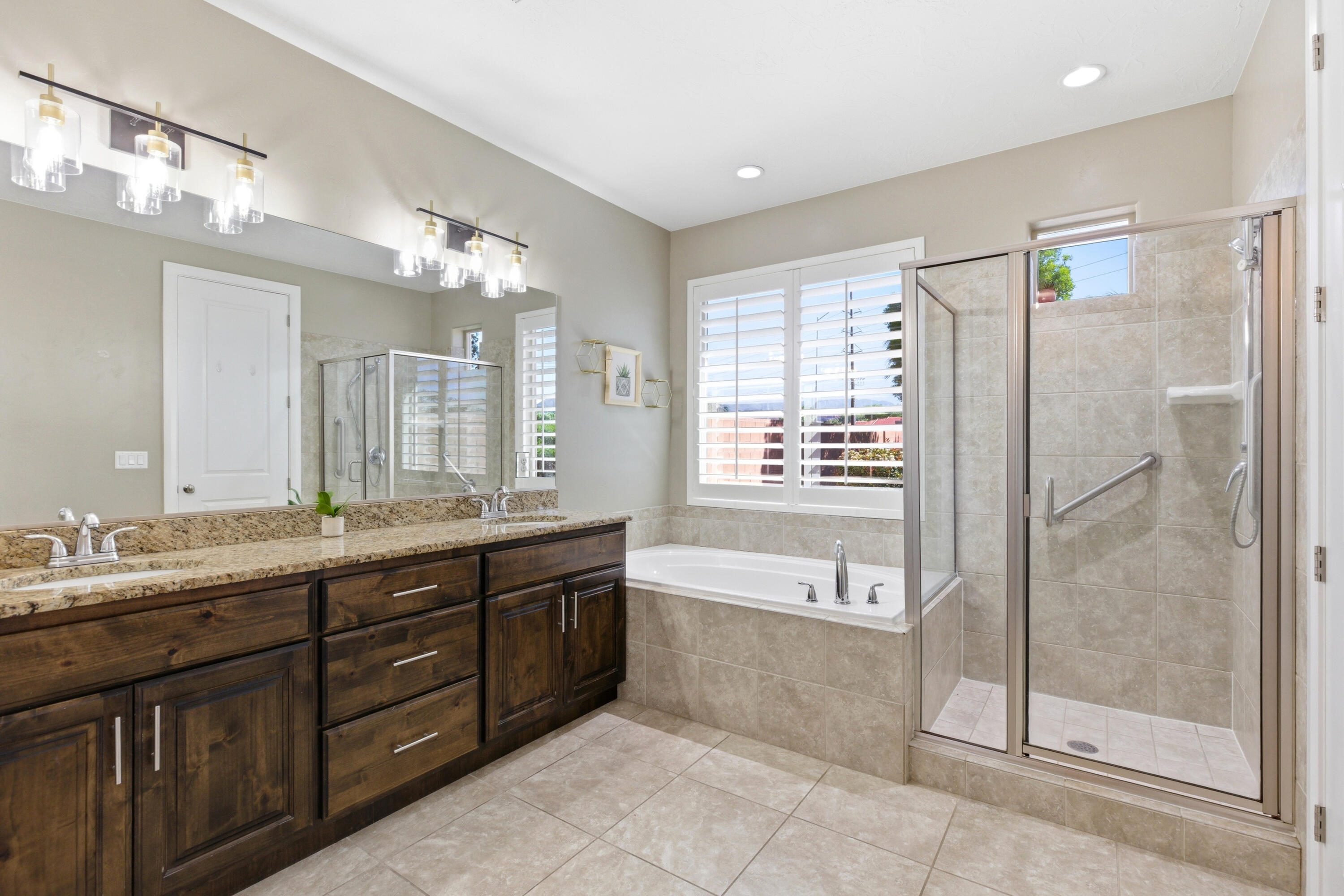 TWIN CREEKS AT STONEBRIDGE - Residential