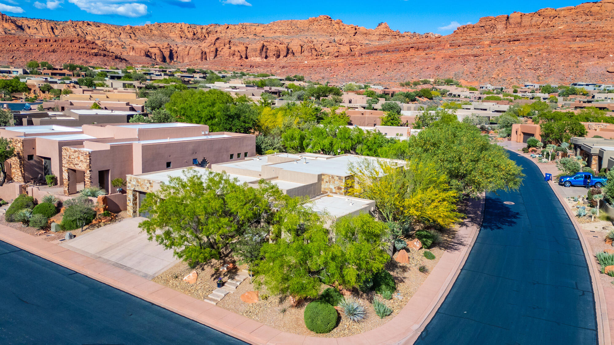 CLIFFS OF SNOW CANYON - Residential