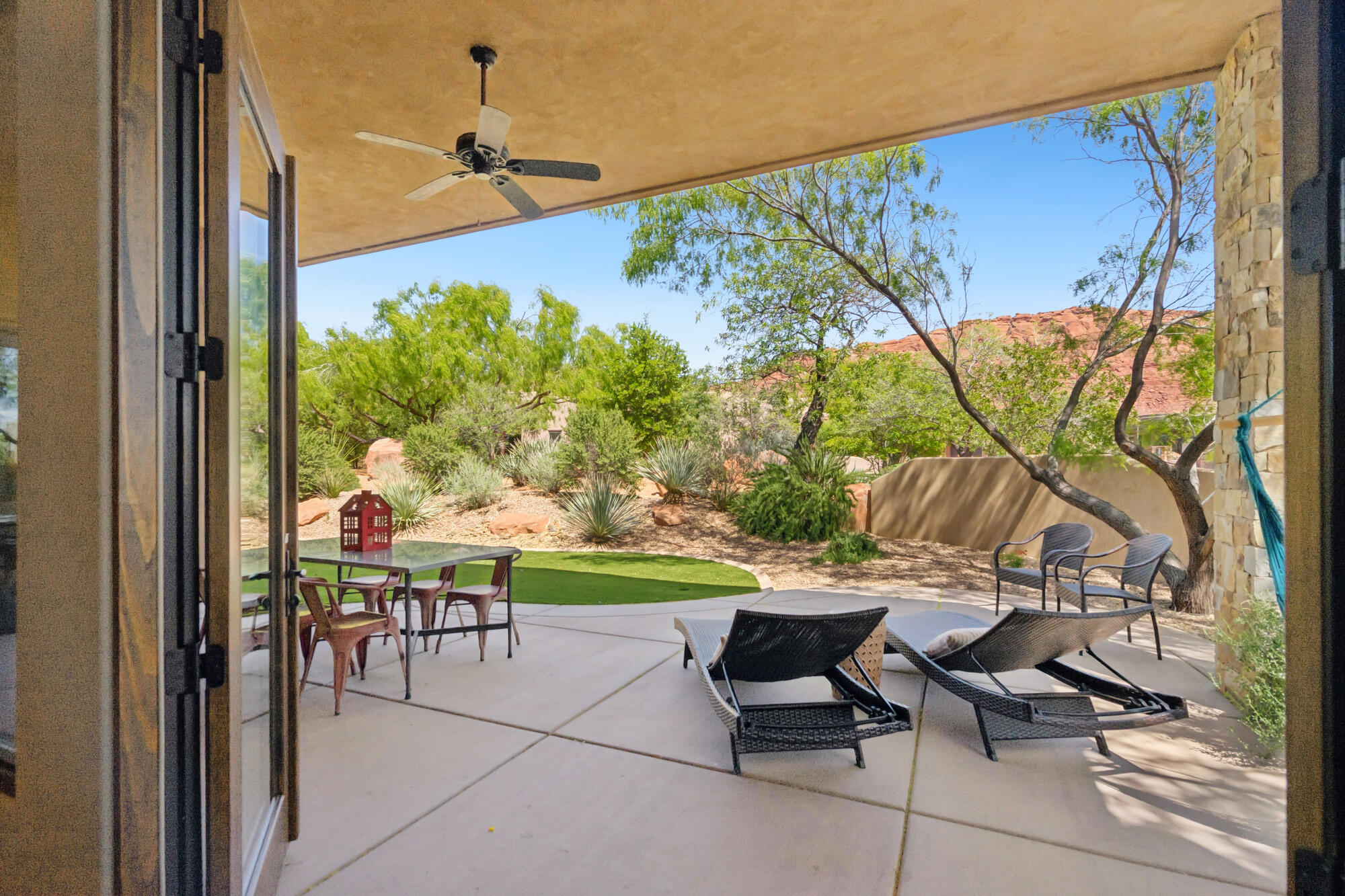 CLIFFS OF SNOW CANYON - Residential