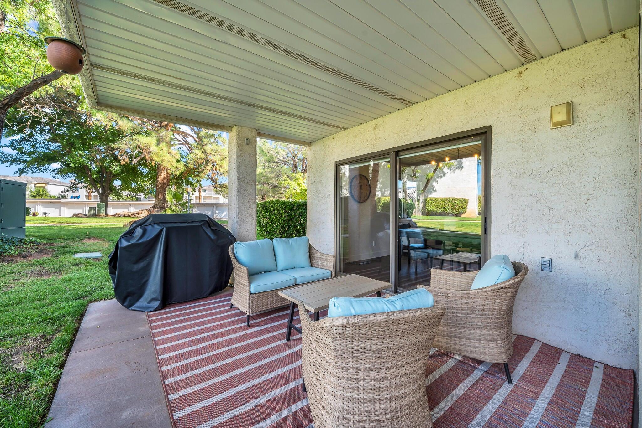 LAS PALMAS RESORT CONDOS - Residential