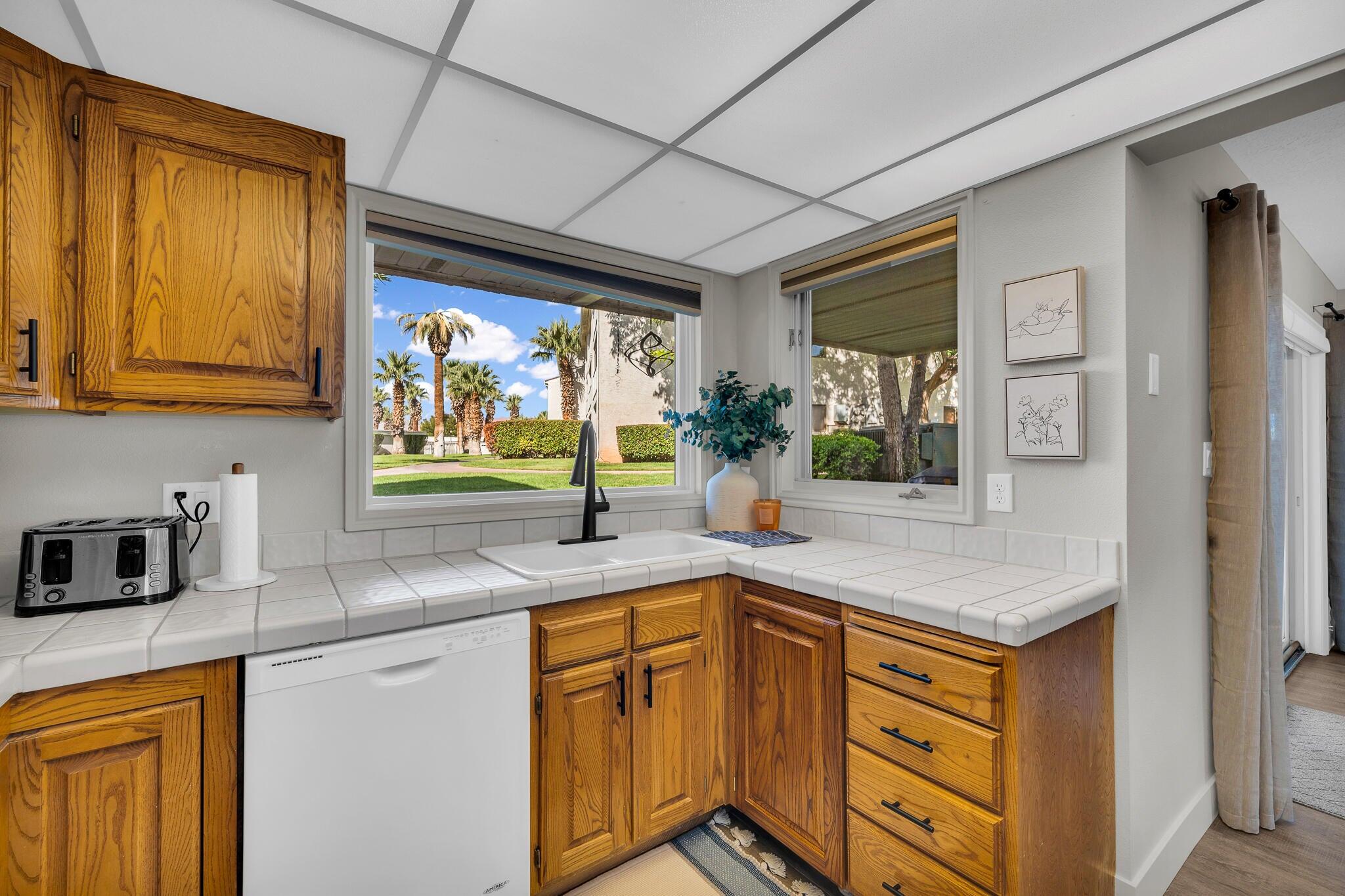 LAS PALMAS RESORT CONDOS - Residential