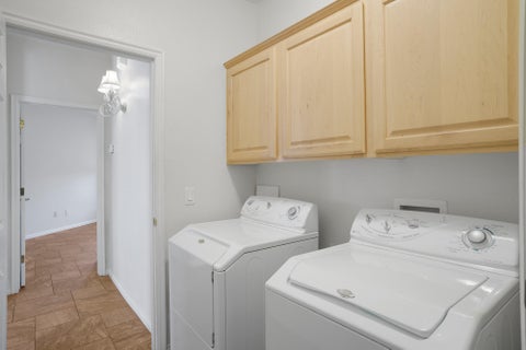 Tiny photo for 2196 N Silverstone Way, Washington, UT 84780 (MLS # 26-274748)