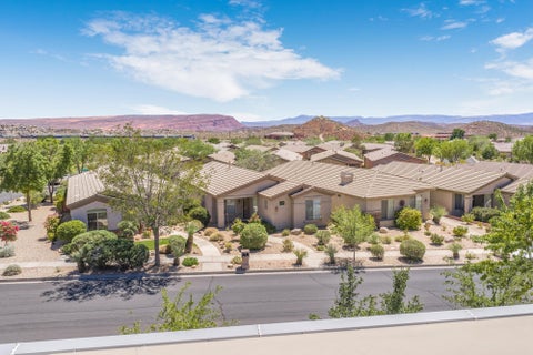 Tiny photo for 2196 N Silverstone Way, Washington, UT 84780 (MLS # 26-274748)