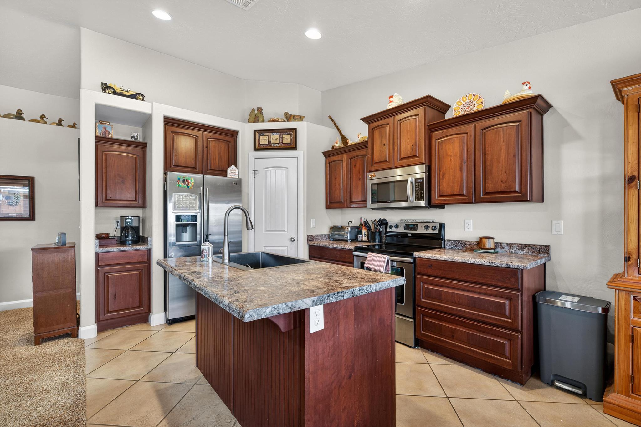 NEW WARM SPRINGS - Residential