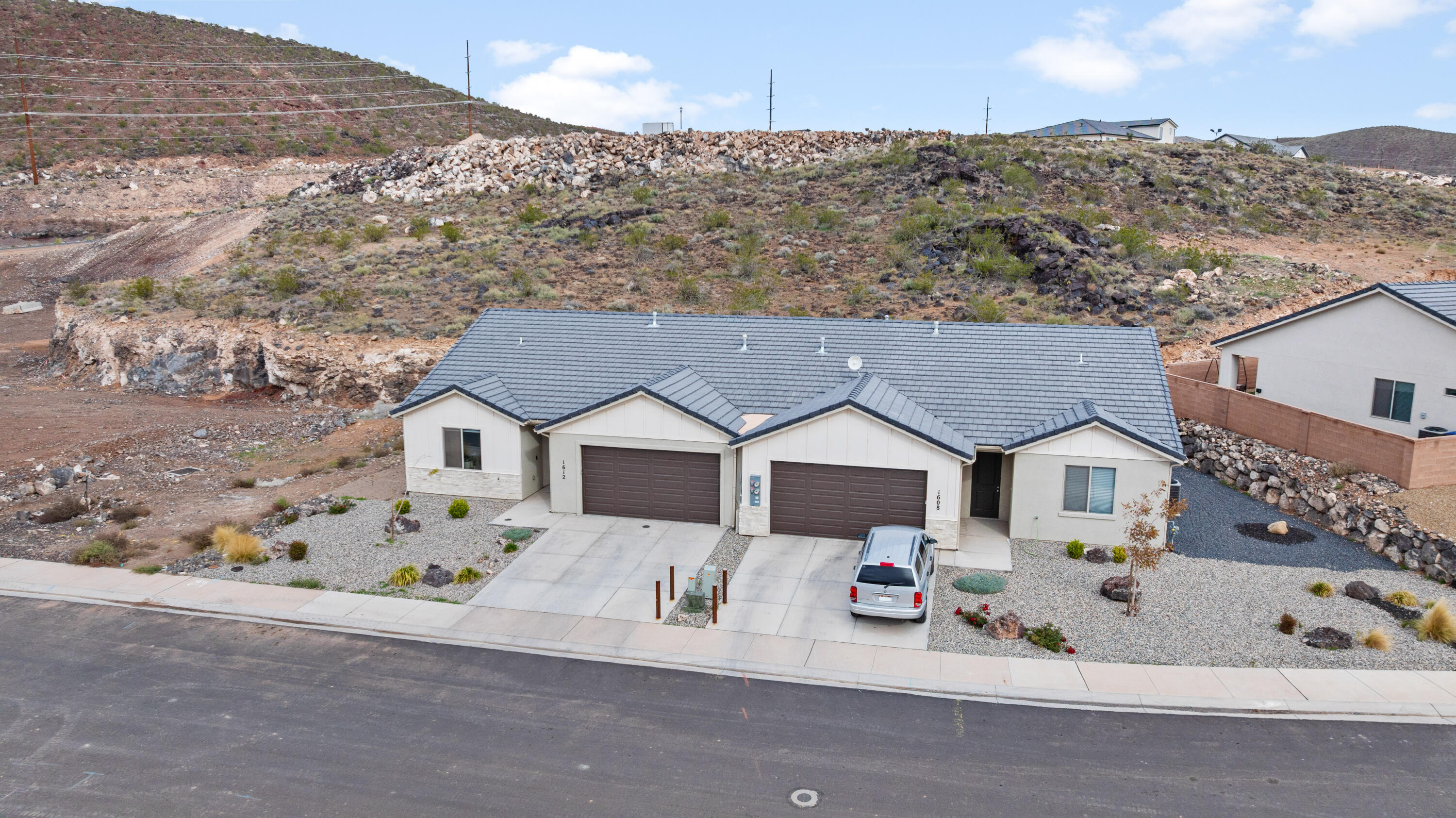 PAINTED SANDS - Residential