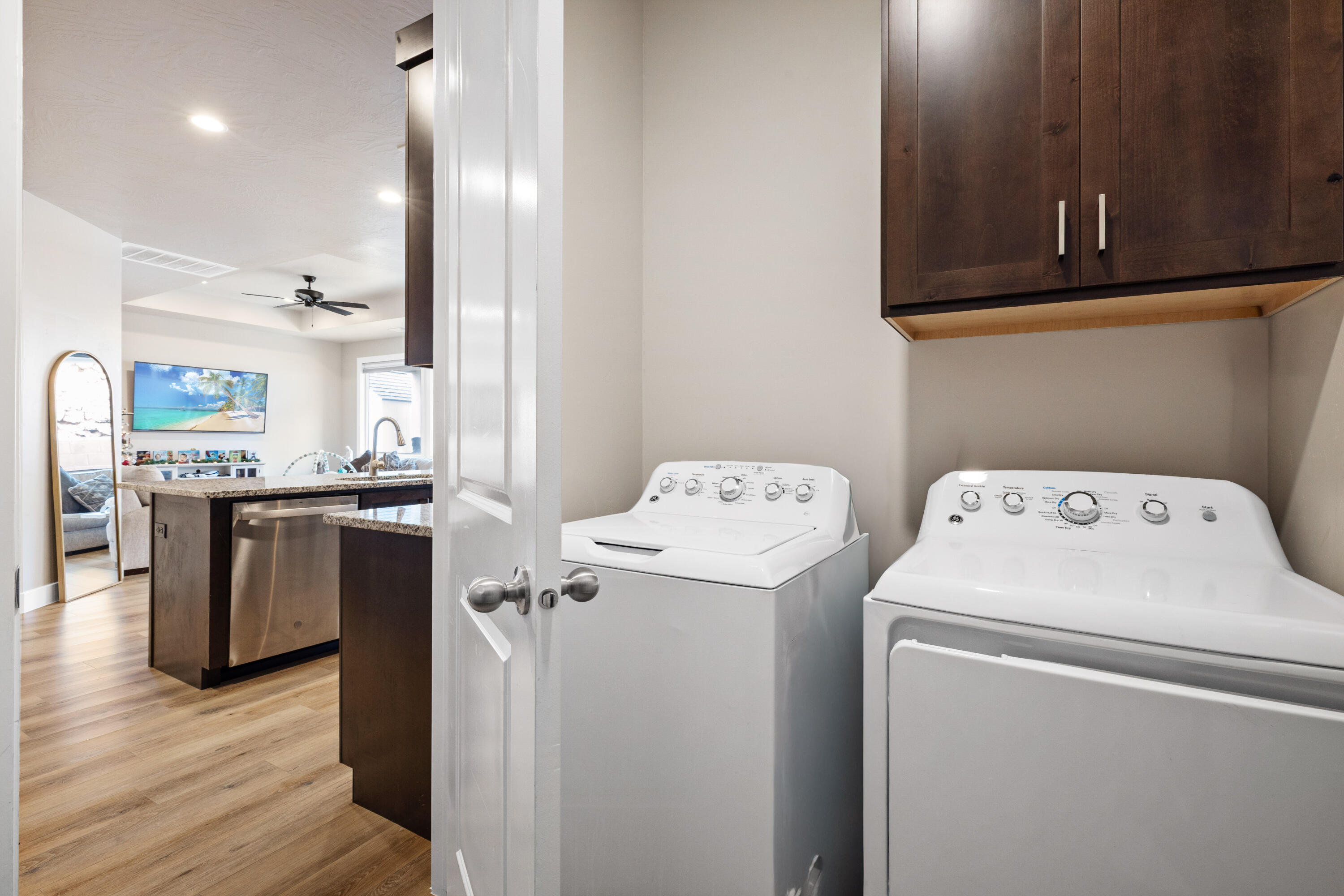 PAINTED SANDS - Residential