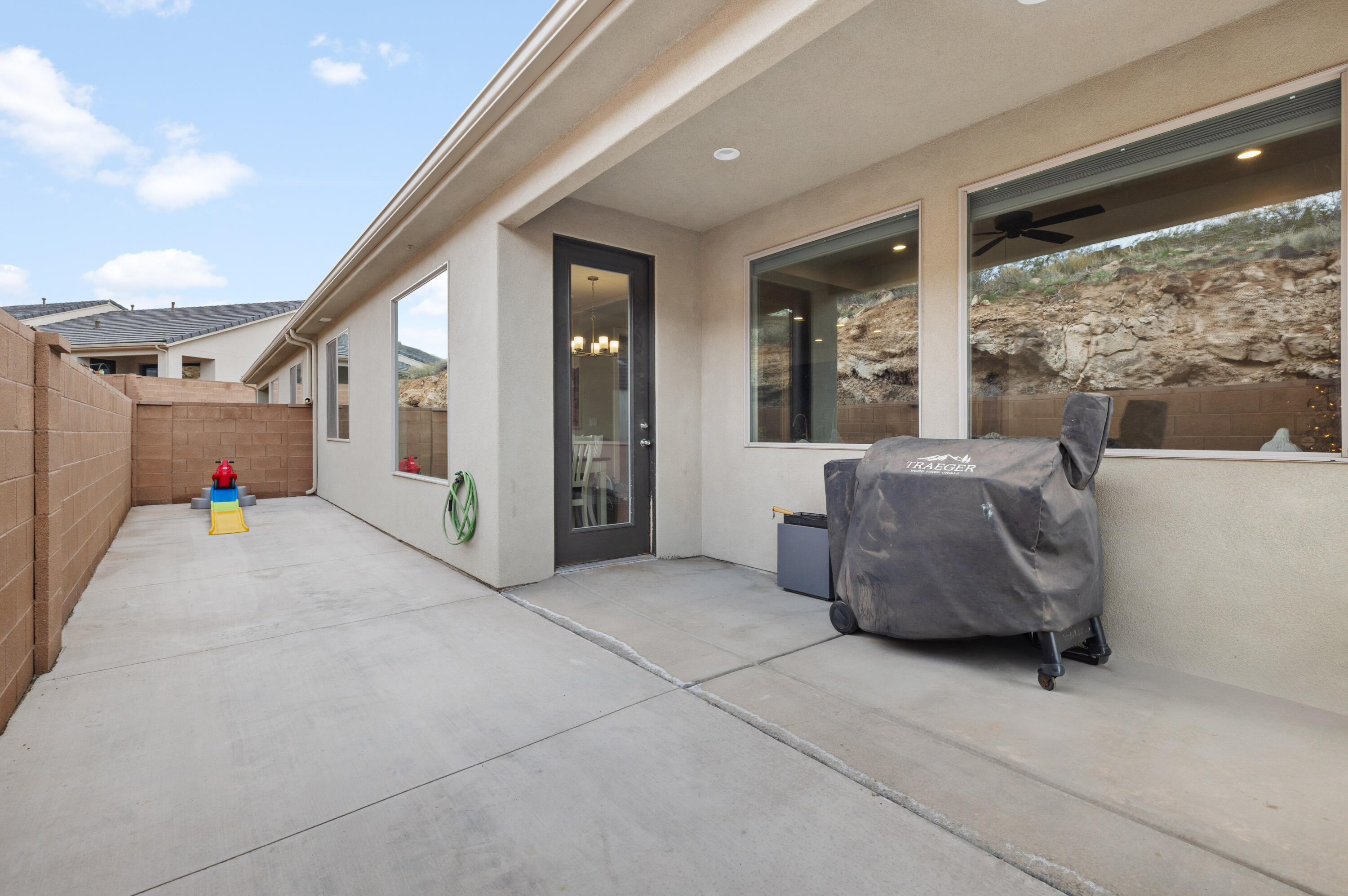 PAINTED SANDS - Residential