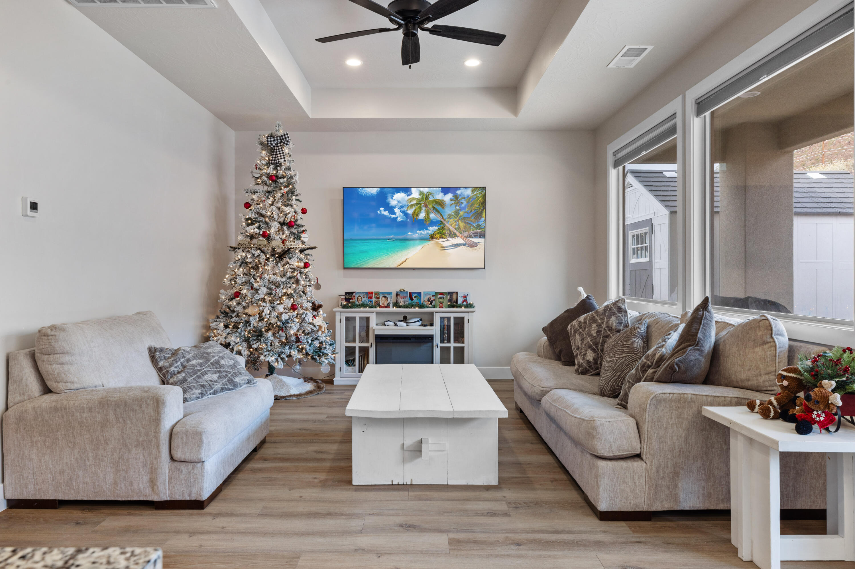 PAINTED SANDS - Residential