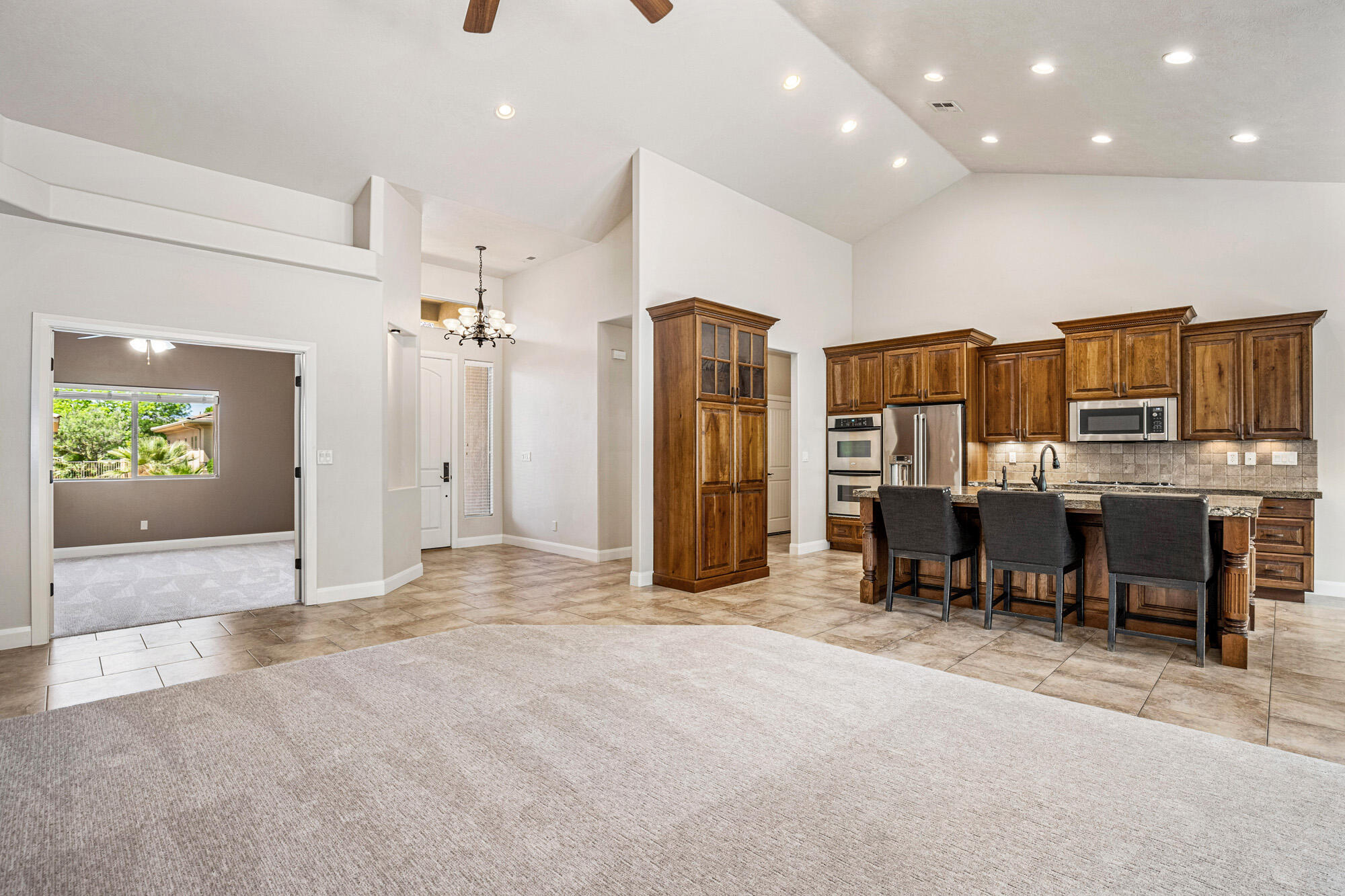 HUNTINGTON AT STONEBRIDGE - Residential